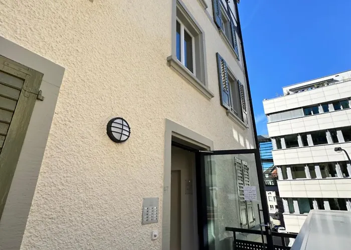 Mcneal Solutions Zentrale Lage Direkt Am Roten Platz